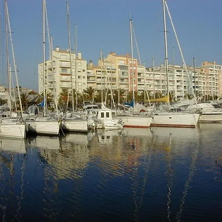 Appartamento à Port Avec Loggia Et Parking - Fr-1-335-187 Hyères