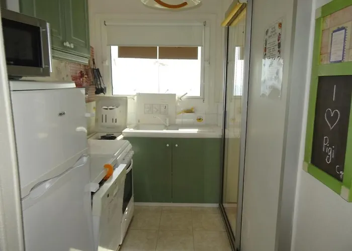 Appartamento à Port Avec Loggia Et Parking - Fr-1-335-187 *