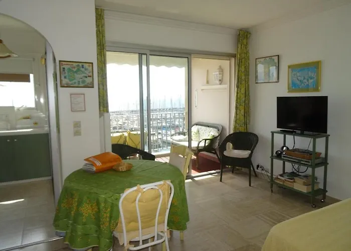 à Port Avec Loggia Et Parking - Fr-1-335-187 Appartamento