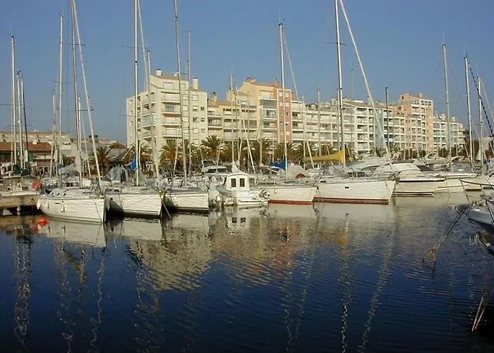 Appartamento à Port Avec Loggia Et Parking - Fr-1-335-187 Hyères